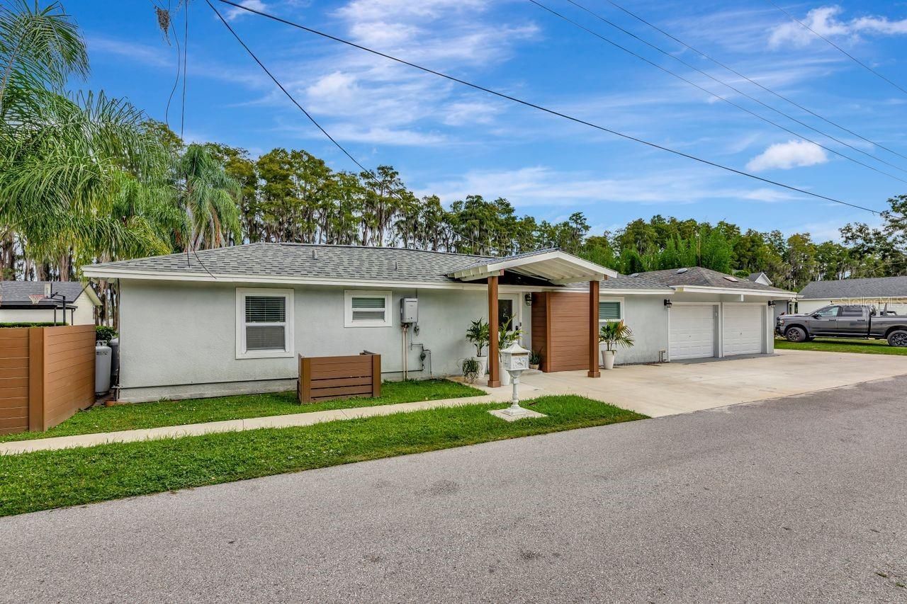 19207 Crooked Lane, Lutz, FL 33548 Photo