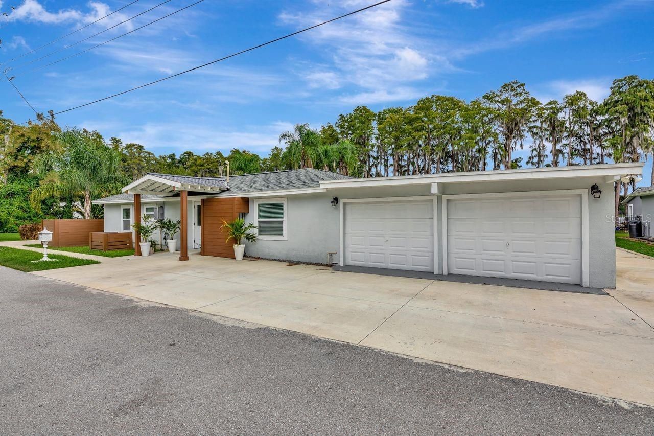 19207 Crooked Lane, Lutz, FL 33548 Photo