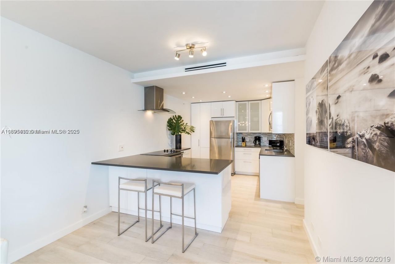 3 Island Ave, Unit 09D, Miami Beach, FL 33139 Photo