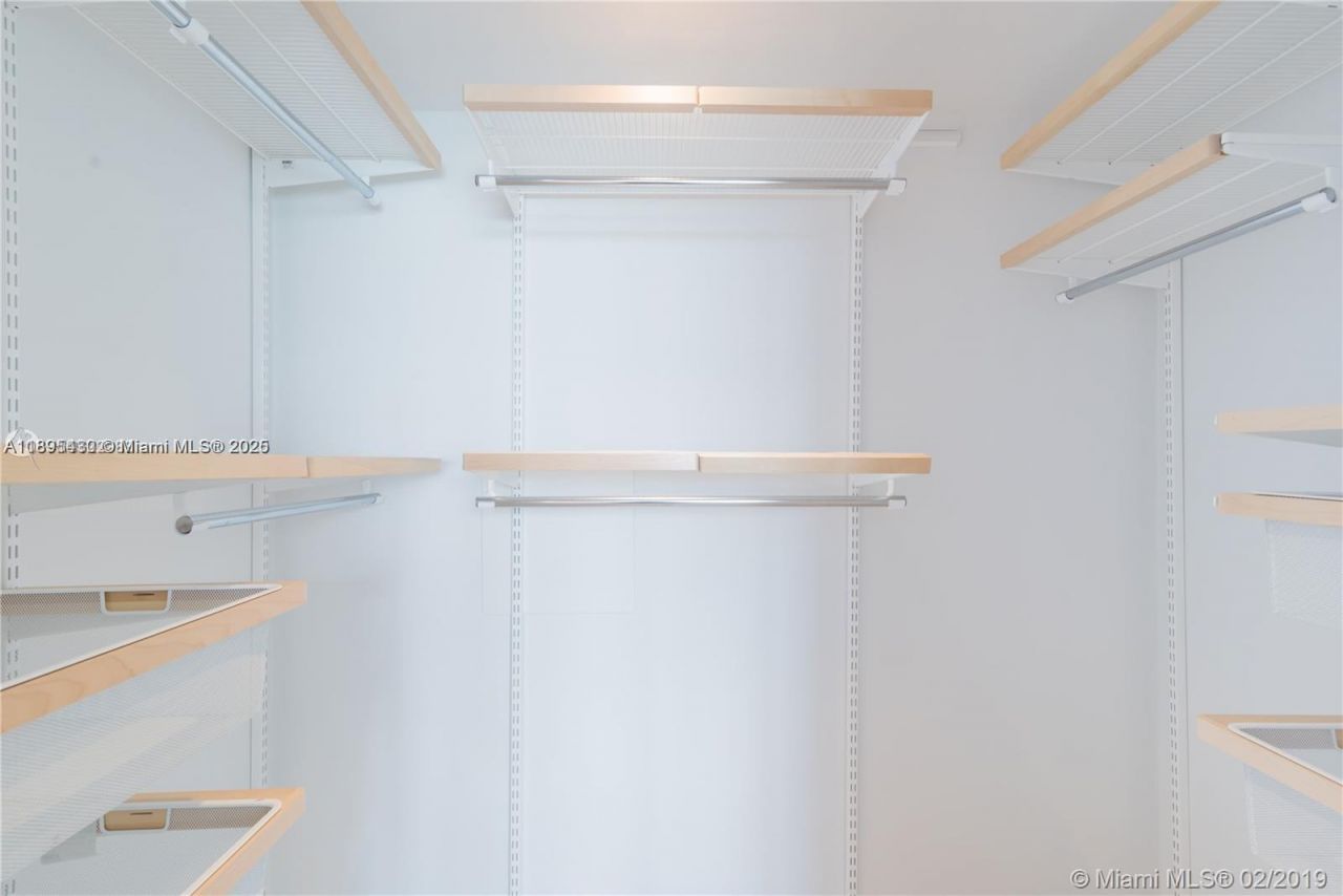 3 Island Ave, Unit 09D, Miami Beach, FL 33139 Photo