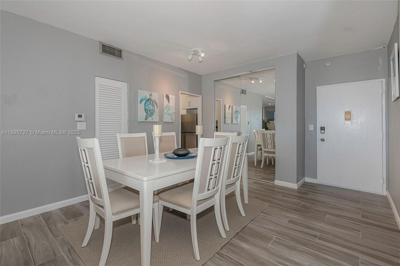 3 Island Ave, Unit 09E, Miami Beach, FL 33139 Photo