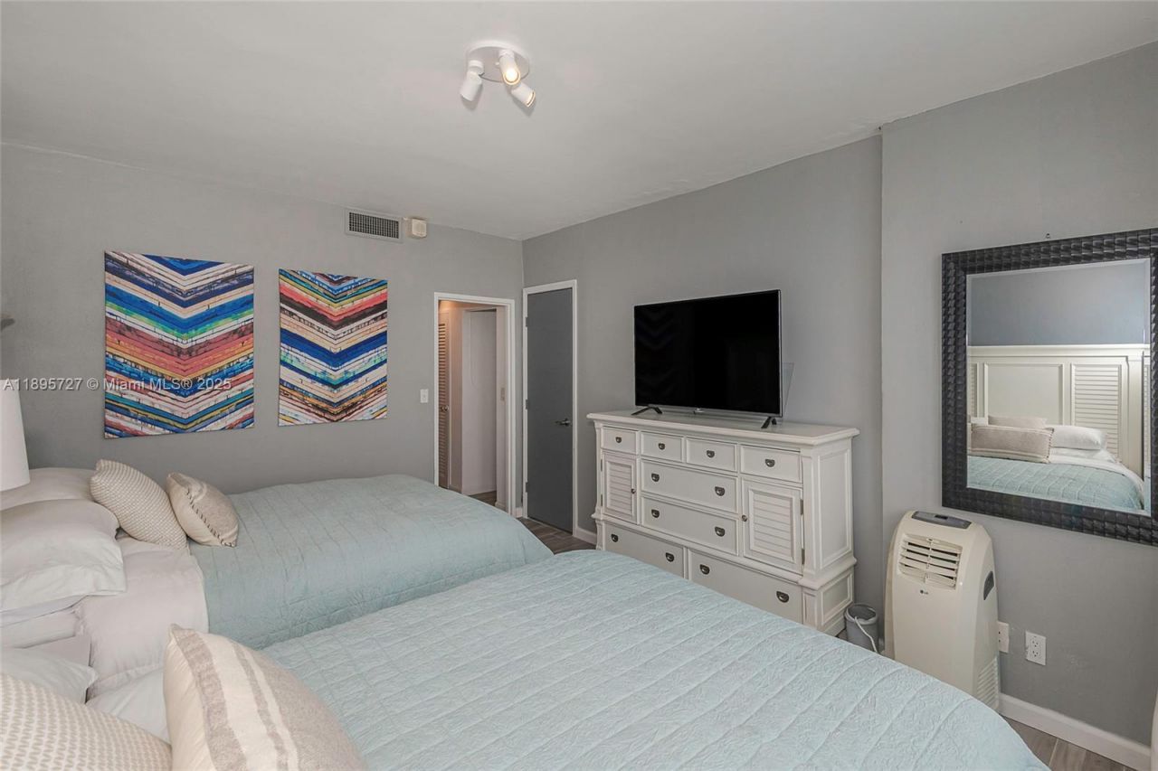 3 Island Ave, Unit 09E, Miami Beach, FL 33139 Photo