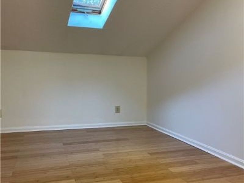 4210 Clinton Avenue, Cleveland, OH 44113 Photo 17