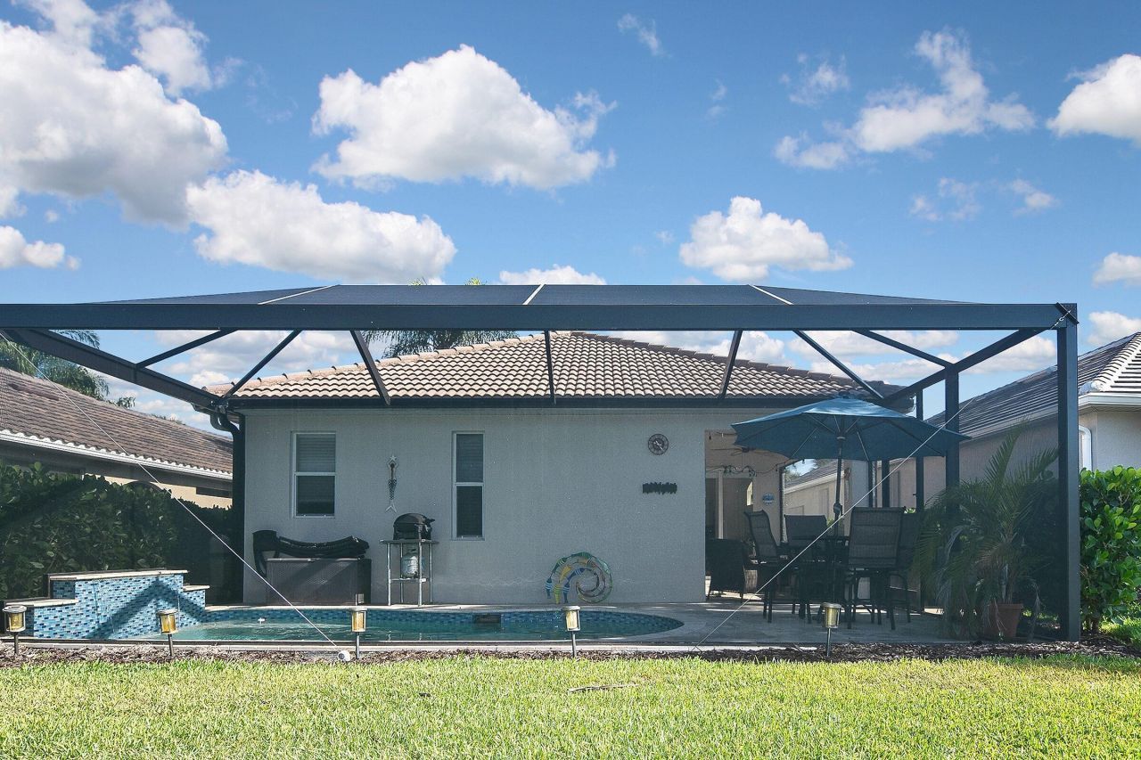 8156 Woodridge Pointe Dr, Fort Myers, FL 33912 Photo
