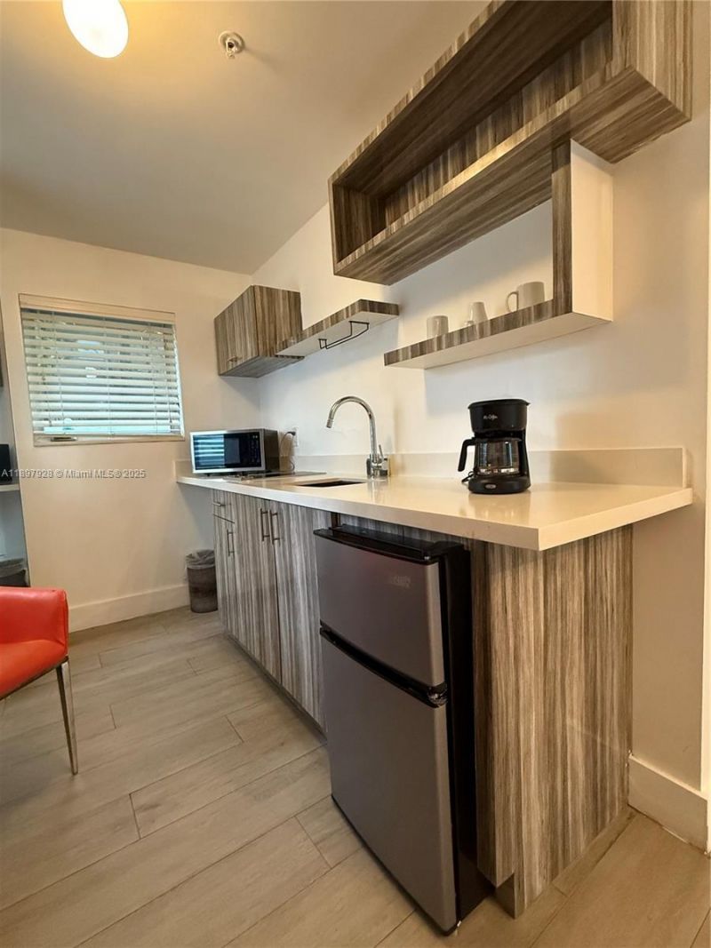 8320 Harding Ave, Unit 1, Miami Beach, FL 33141 Photo