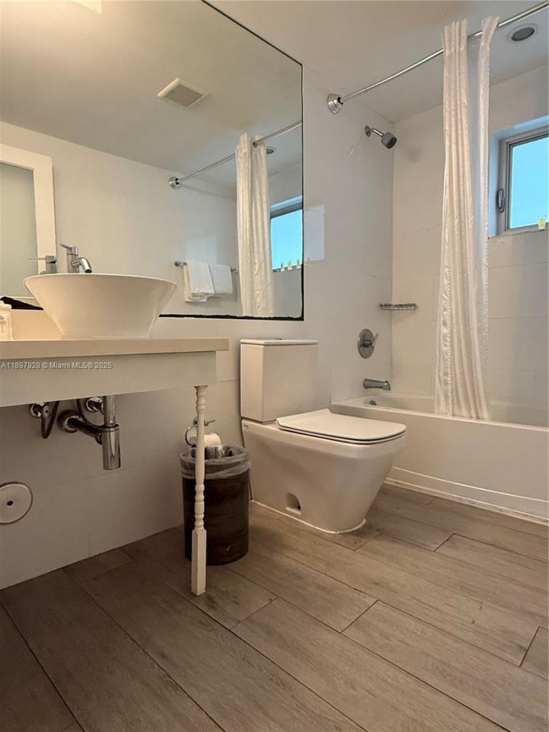 8320 Harding Ave, Unit 1, Miami Beach, FL 33141 Photo