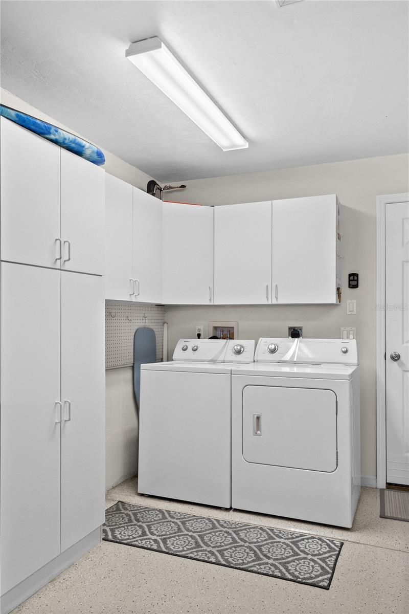 12454 SW Kingsway Circle, Unit 202, Lake Suzy, FL 34269 Photo