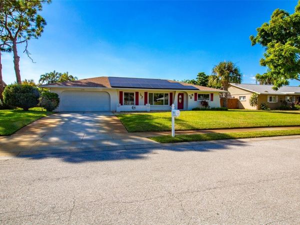 2216 40TH STREET W, BRADENTON, FL 34205
