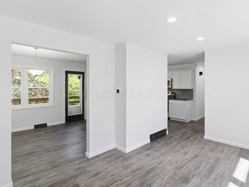 12491 Lesley Road SE, Heath, OH 43056 Photo 7