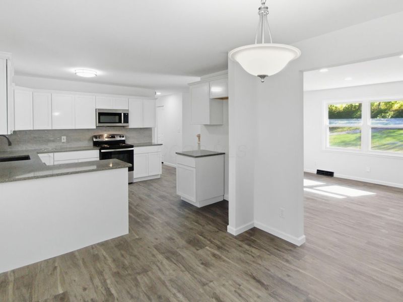 12491 Lesley Road SE, Heath, OH 43056 Photo 9