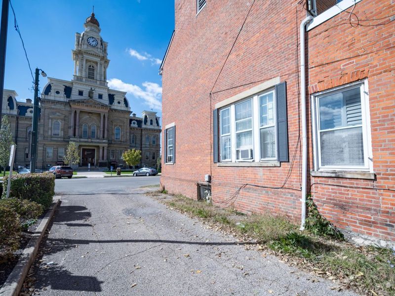 16 N Main Street, London, OH 43140 Photo 6