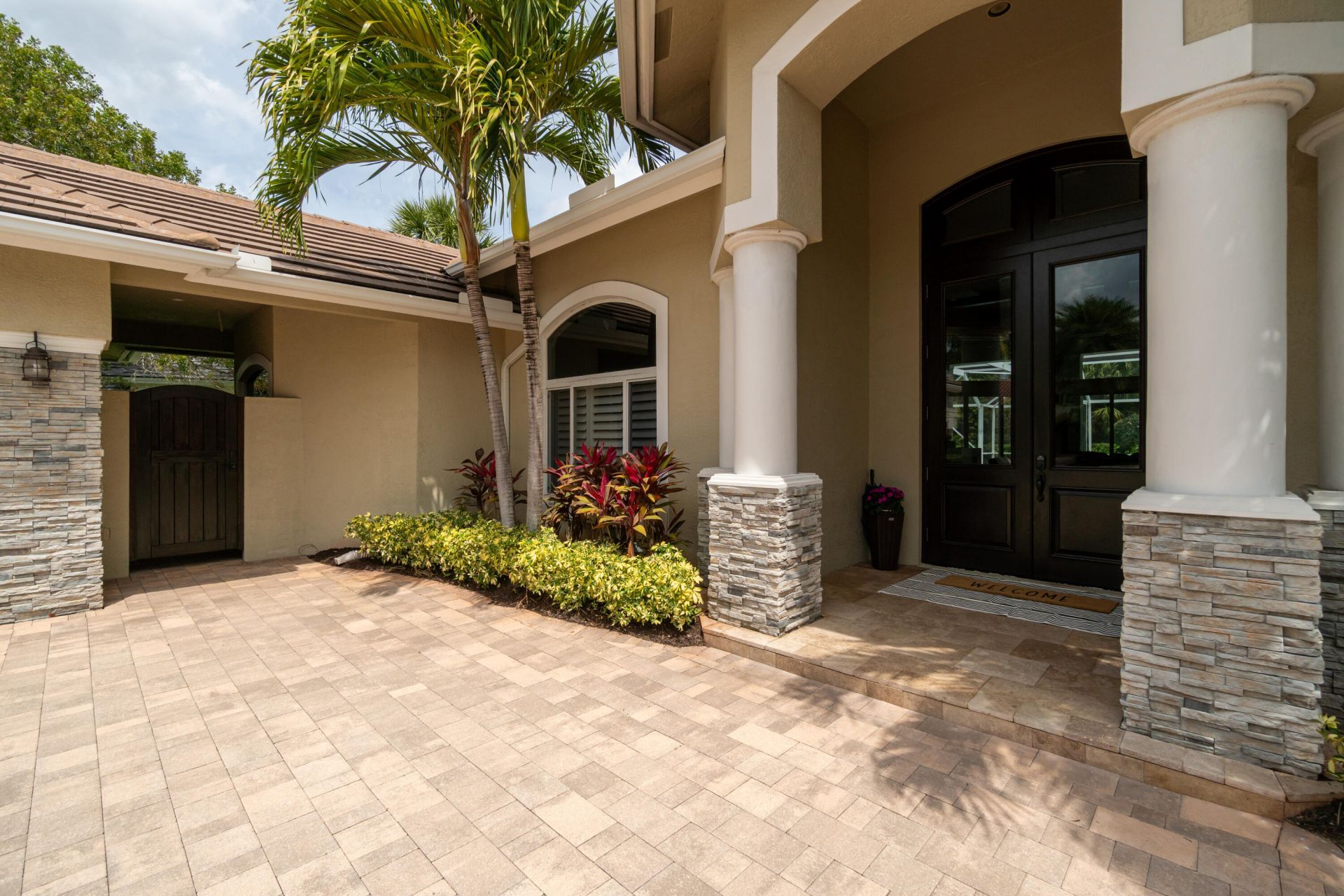 1209 Breakers West Boulevard, West Palm Beach, FL 33411 Photo