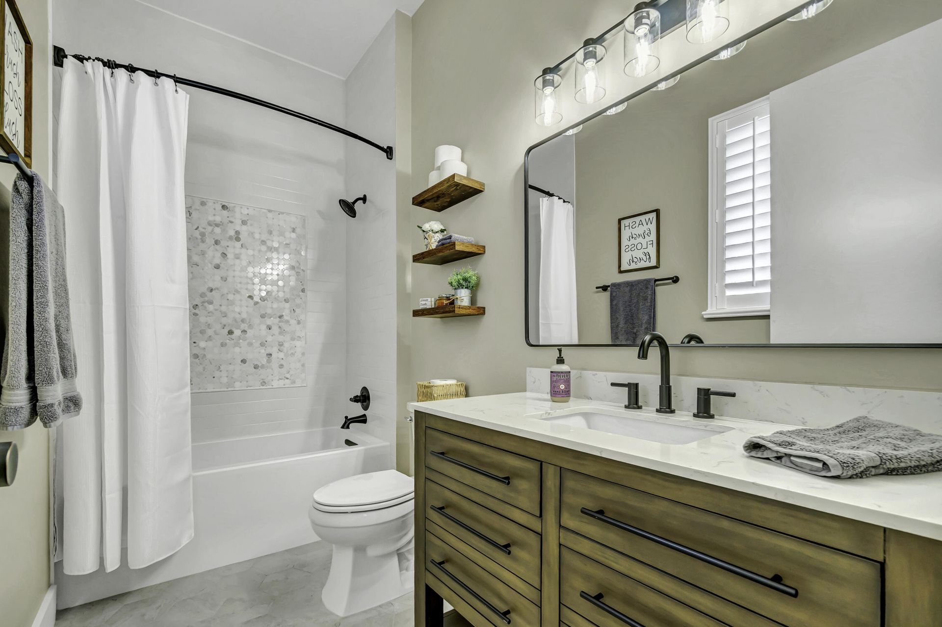 1209 Breakers West Boulevard, West Palm Beach, FL 33411 Photo