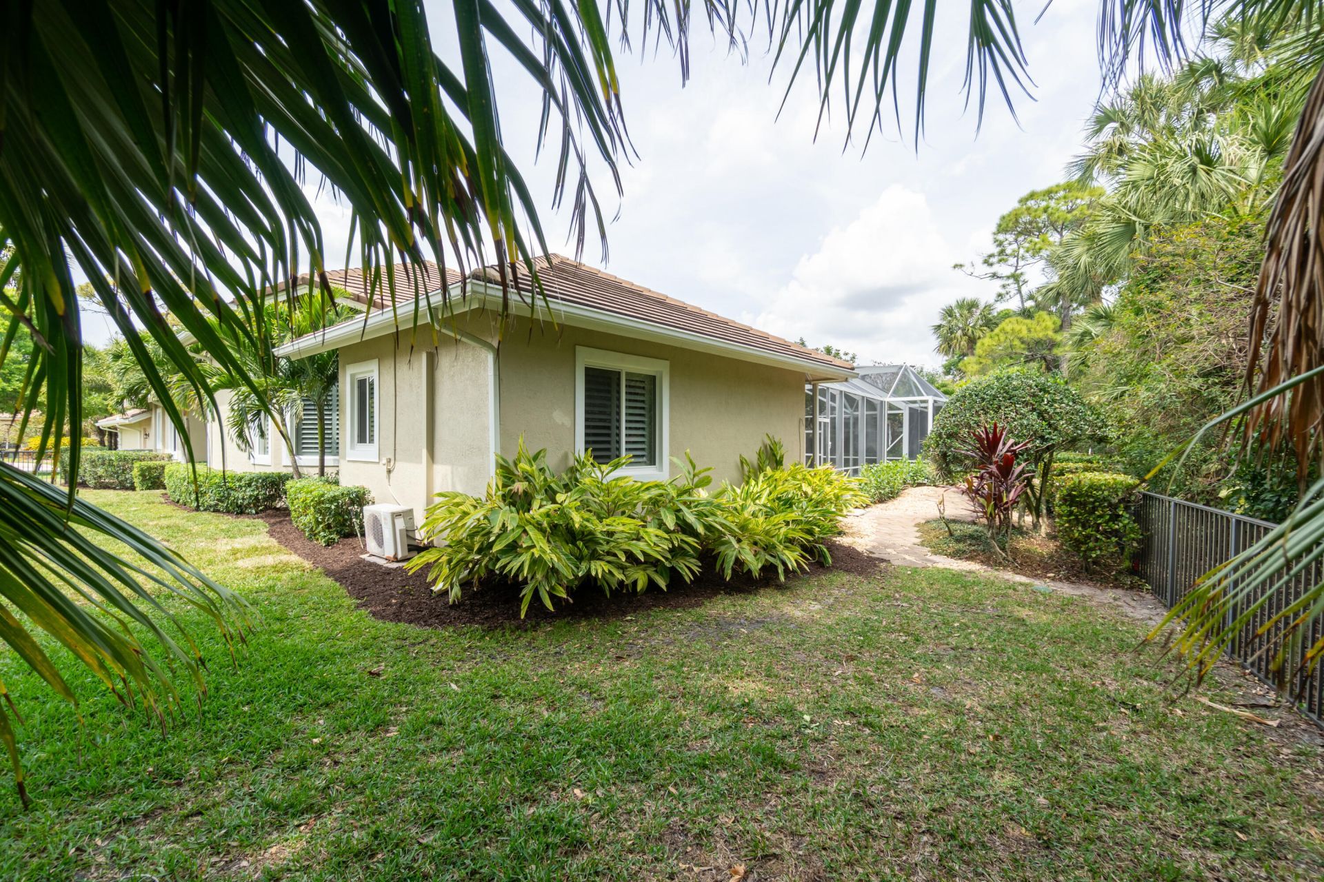 1209 Breakers West Boulevard, West Palm Beach, FL 33411 Photo