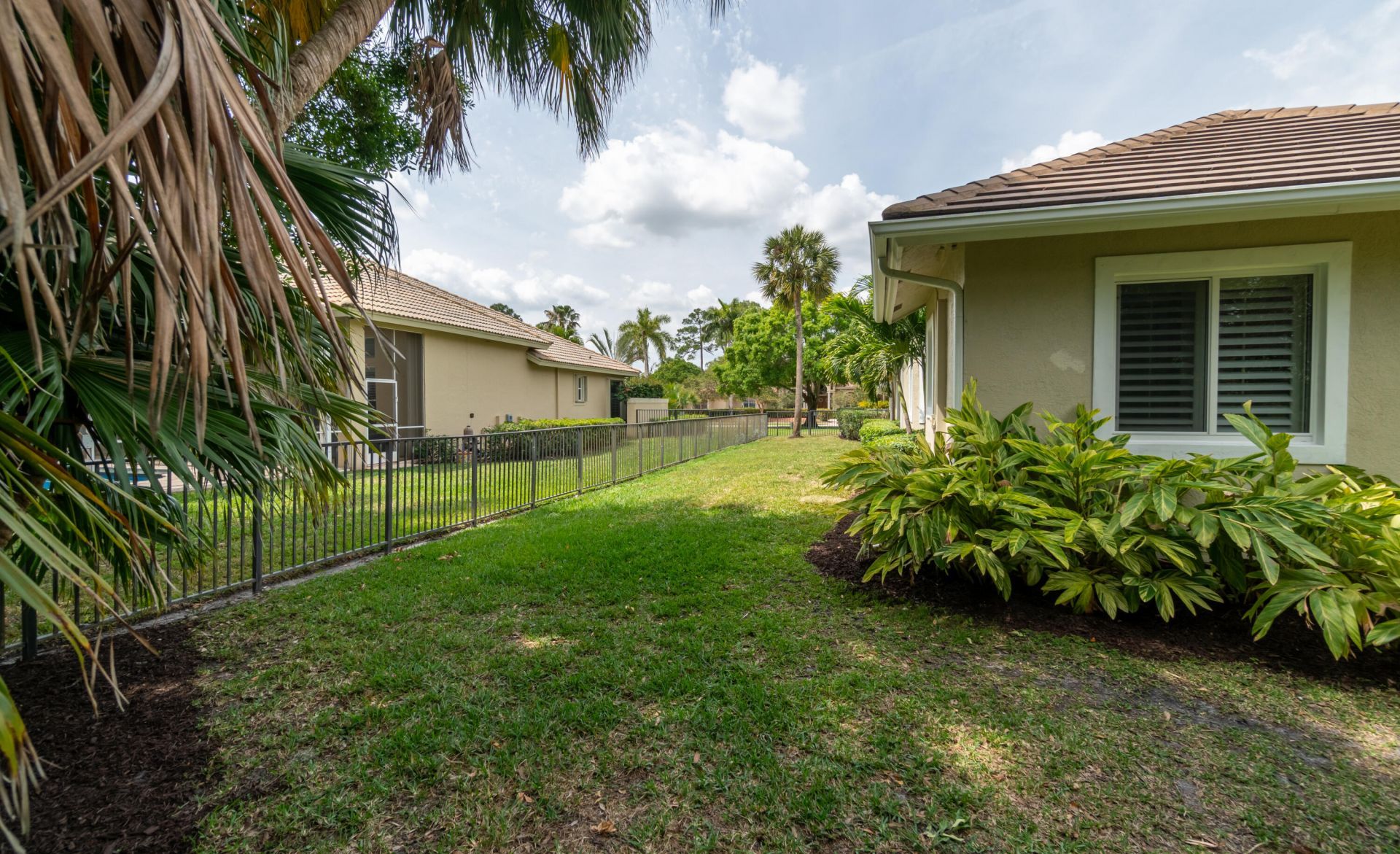 1209 Breakers West Boulevard, West Palm Beach, FL 33411 Photo