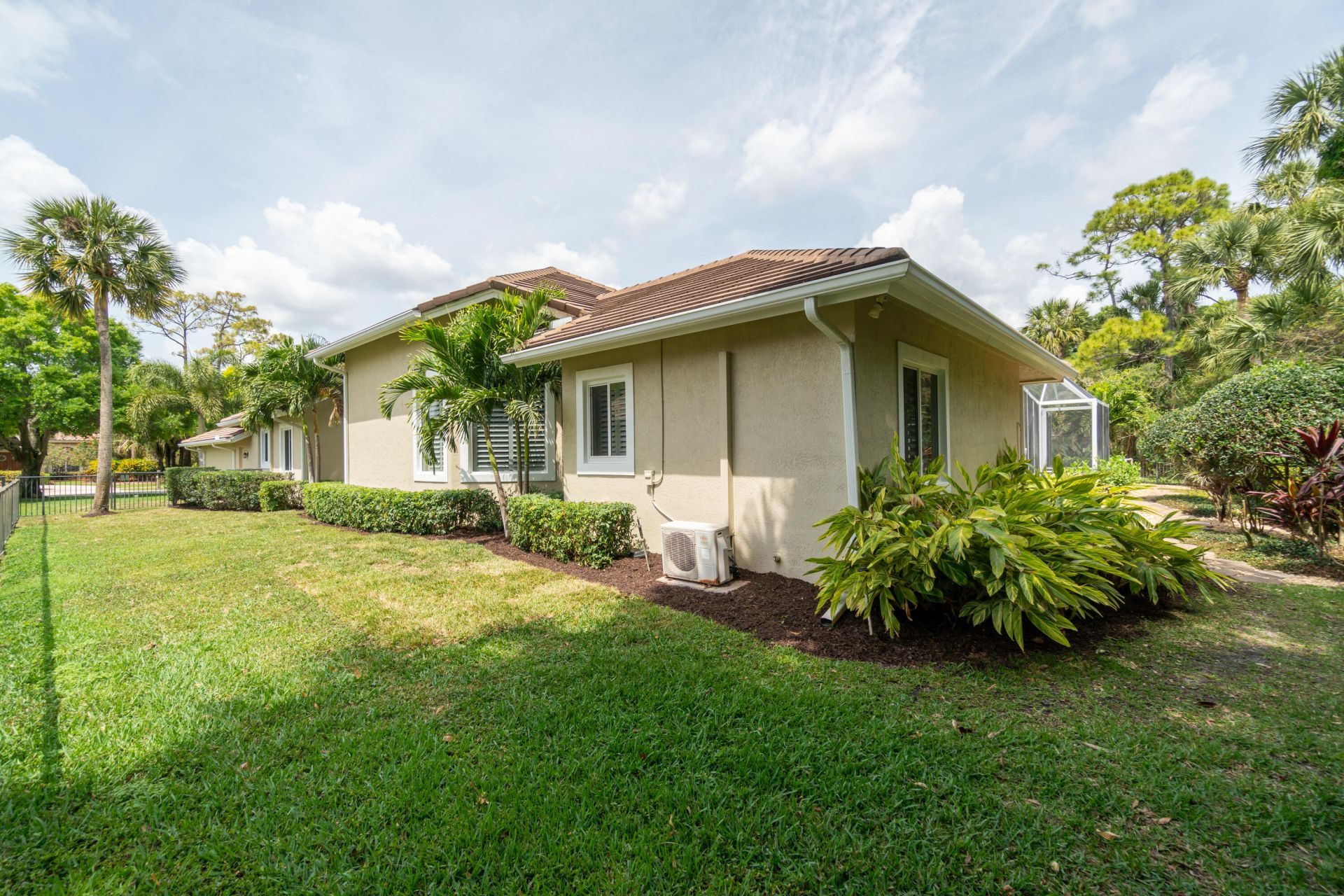 1209 Breakers West Boulevard, West Palm Beach, FL 33411 Photo