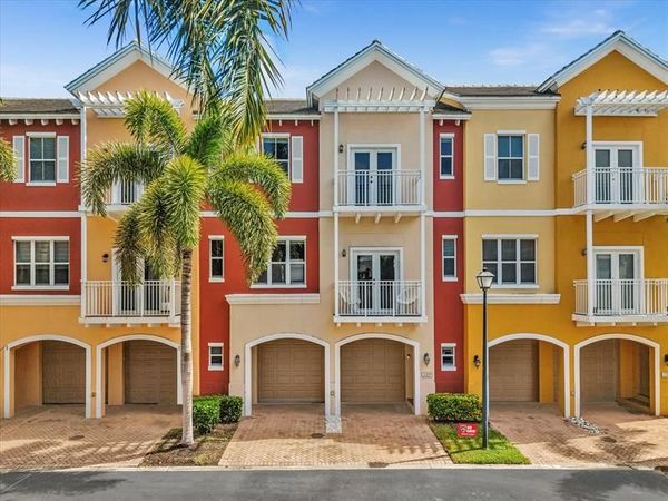 2329 Vintage Dr, Unit 2329, Lighthouse Point, FL 33064