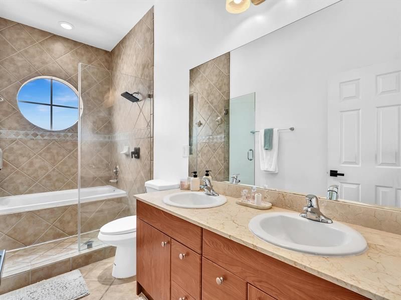 2329 Vintage Drive, Unit 2329, Lighthouse Point, FL 33064 Photo