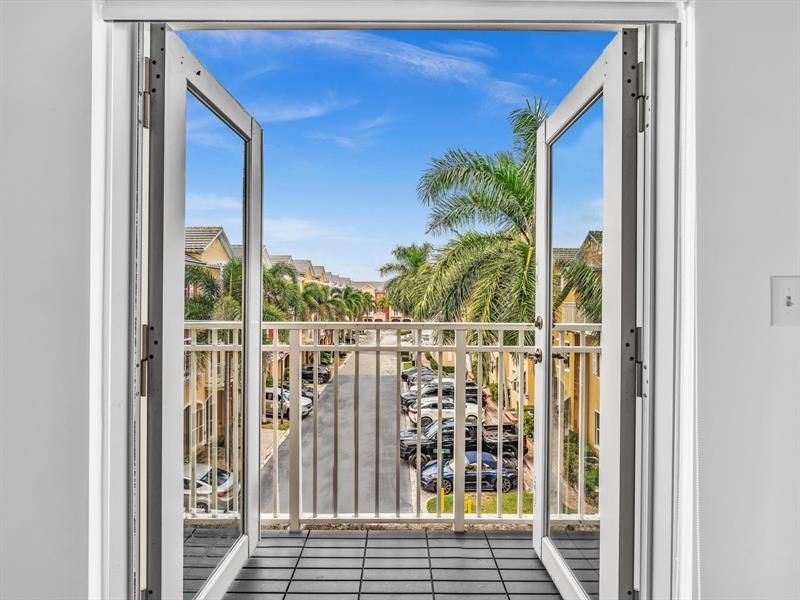 2329 Vintage Drive, Unit 2329, Lighthouse Point, FL 33064 Photo