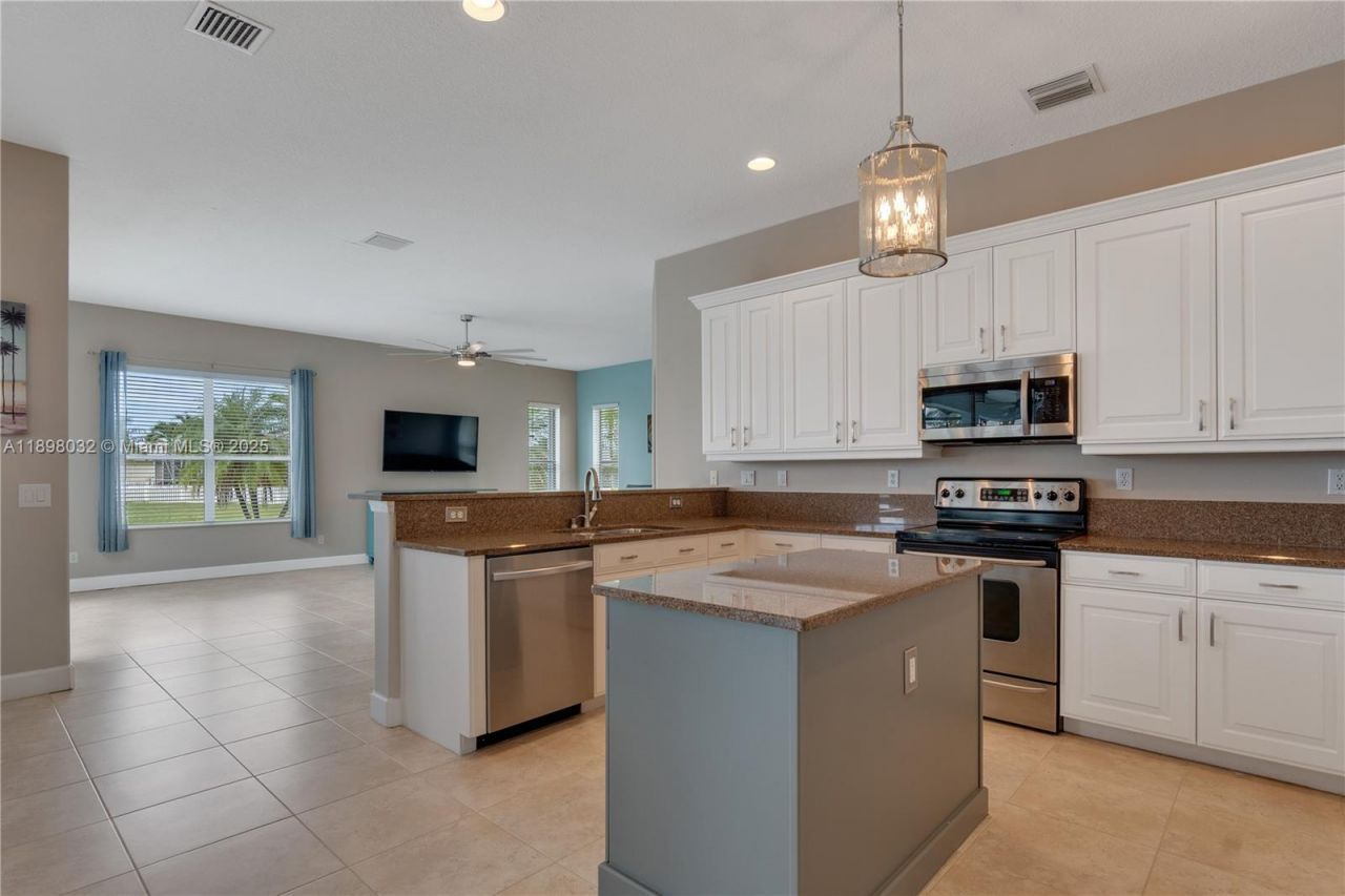 4670 SW Stephanie Ln Sw, Vero Beach, FL 32968 Photo