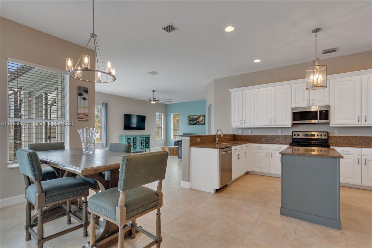 4670 SW Stephanie Ln Sw, Vero Beach, FL 32968 Photo