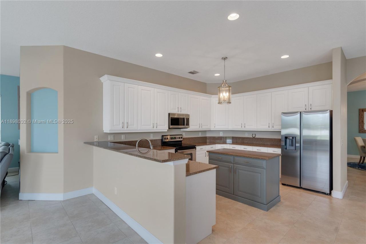 4670 SW Stephanie Ln Sw, Vero Beach, FL 32968 Photo