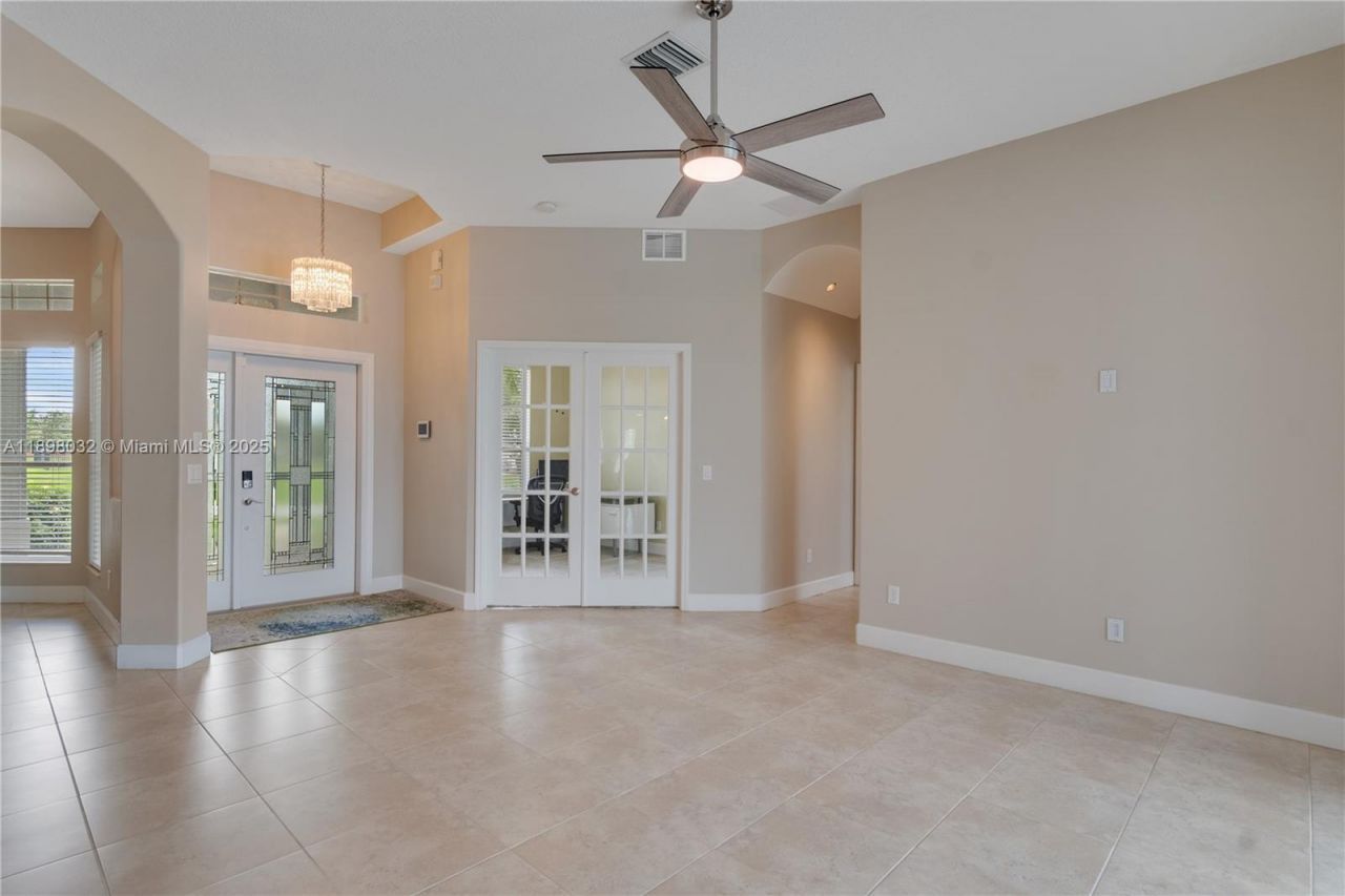 4670 SW Stephanie Ln Sw, Vero Beach, FL 32968 Photo