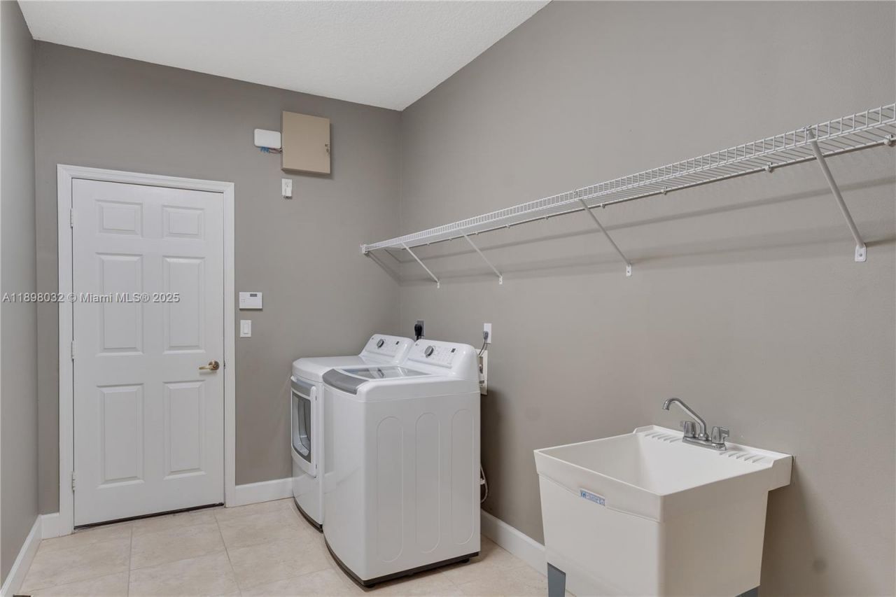 4670 SW Stephanie Ln Sw, Vero Beach, FL 32968 Photo