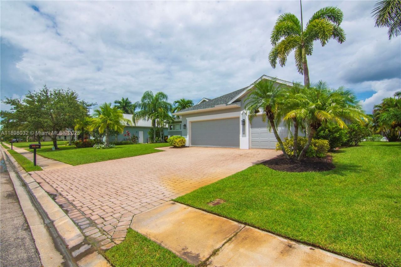 4670 SW Stephanie Ln Sw, Vero Beach, FL 32968 Photo