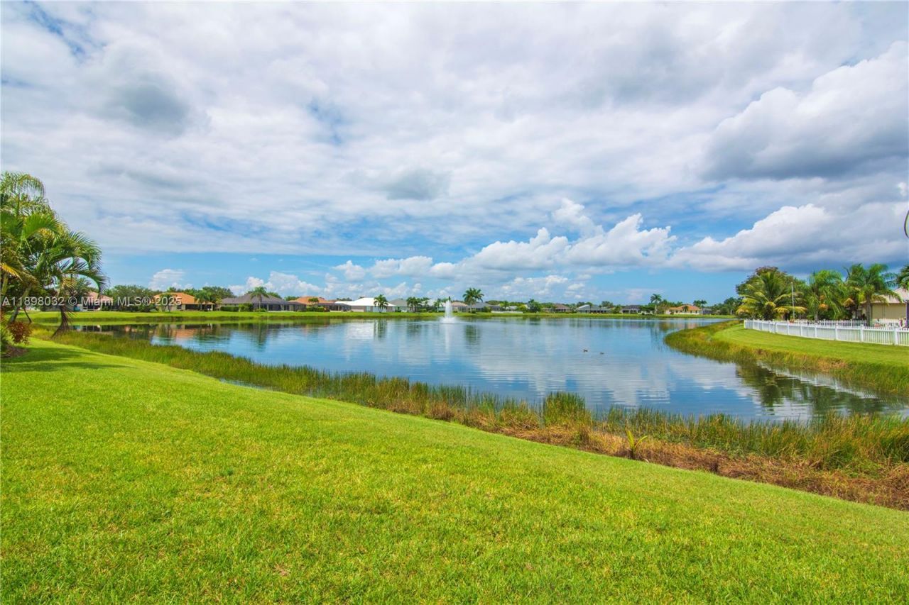 4670 SW Stephanie Ln Sw, Vero Beach, FL 32968 Photo