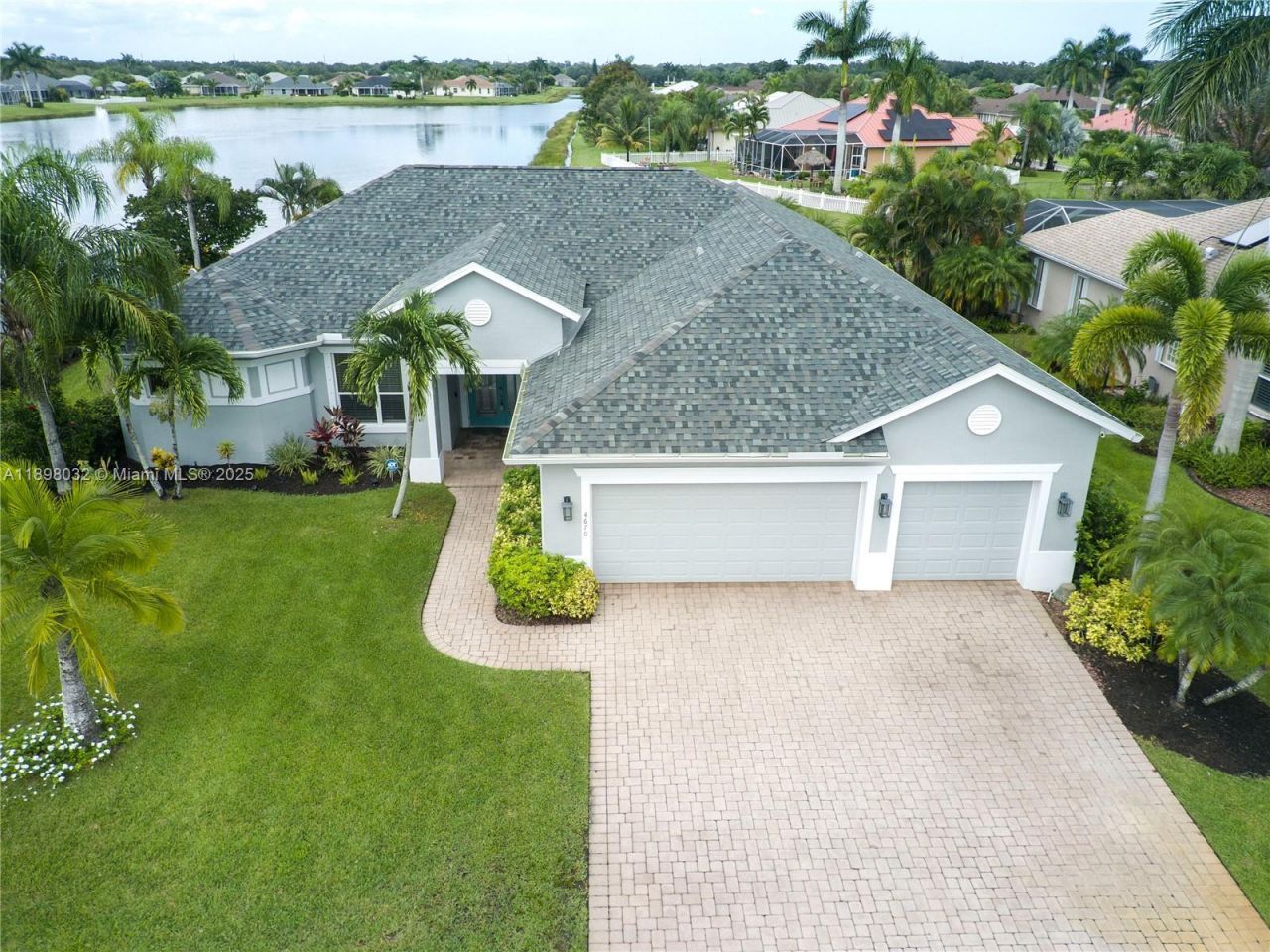 4670 SW Stephanie Ln Sw, Vero Beach, FL 32968 Photo
