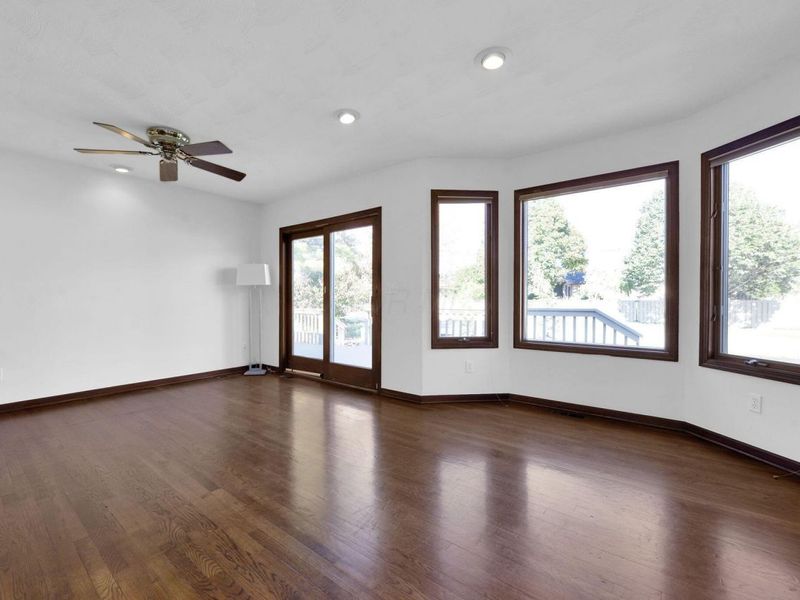 7164 Durness Place, Columbus, OH 43235 Photo 9