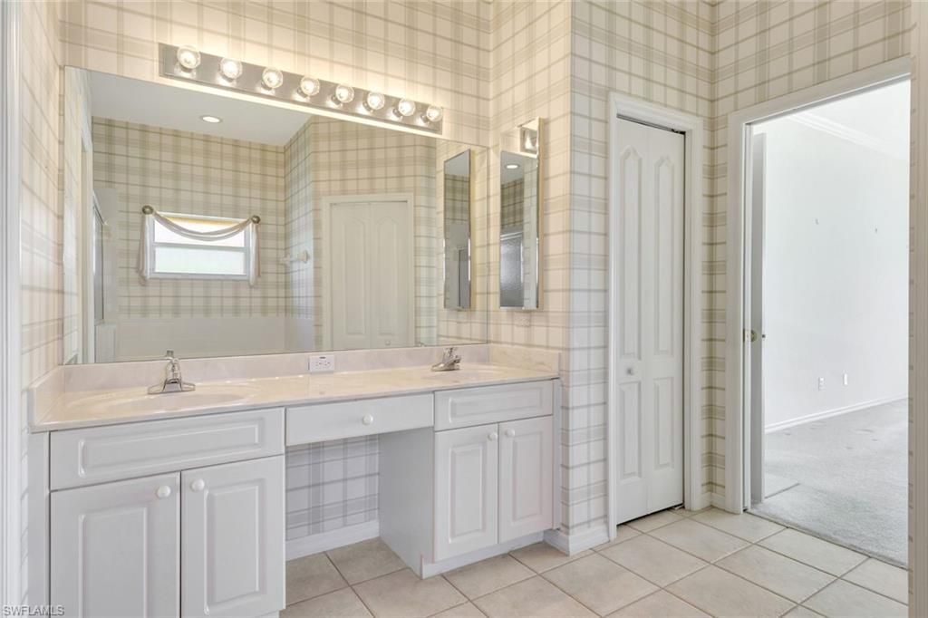 9490 Cedar Creek Dr, Bonita Springs, FL 34135 Photo