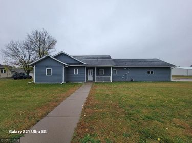 541 Creamery Lane S, Browerville, MN 56438