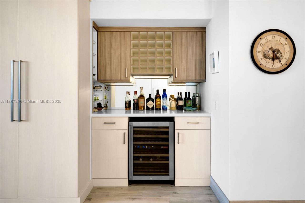 10185 Collins Ave, Unit 519, Bal Harbour, FL 33154 Photo