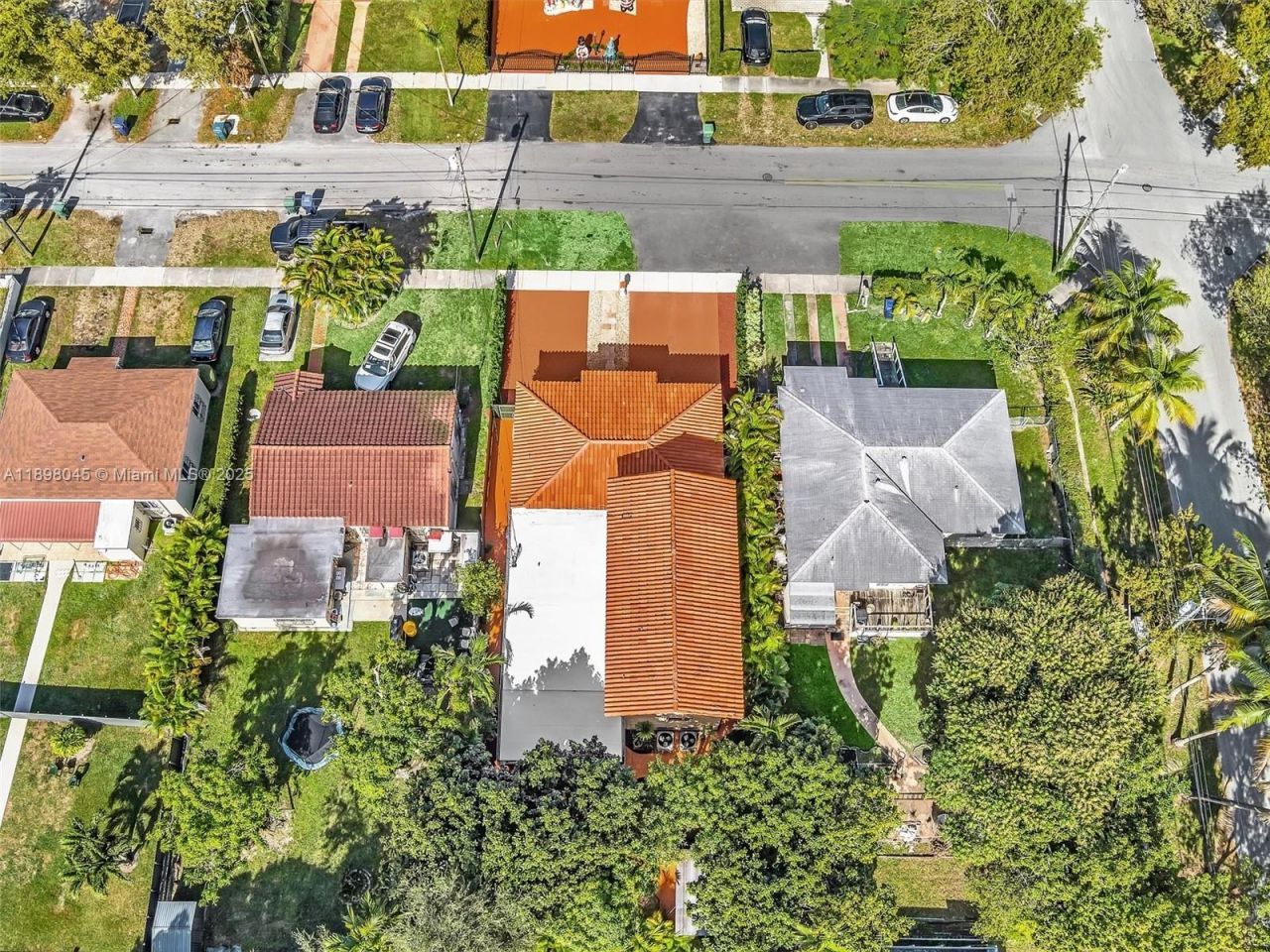 6460 SW 2nd St, Miami, FL 33144 Photo