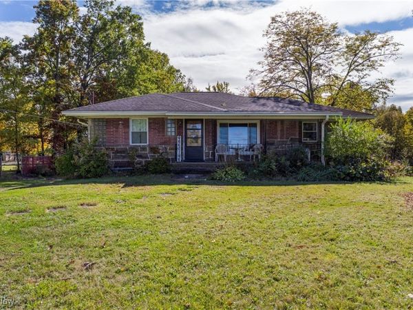 6565 McCartney Road, Lowellville, OH 44436