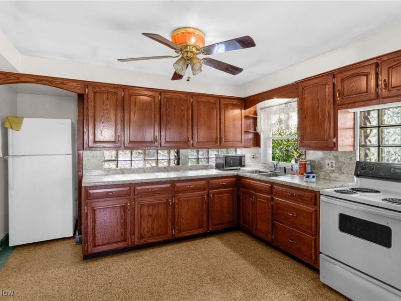 6565 McCartney Road, Lowellville, OH 44436 Photo 11