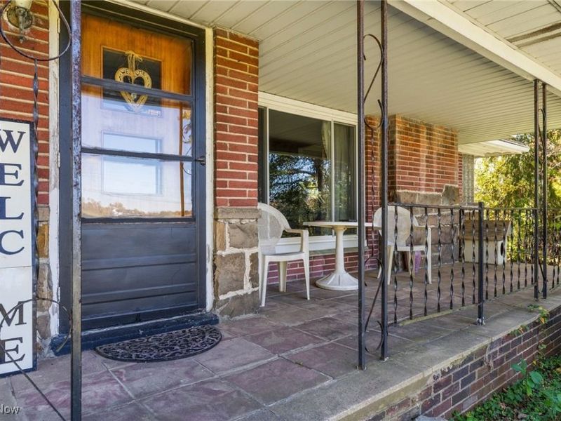 6565 McCartney Road, Lowellville, OH 44436 Photo 2