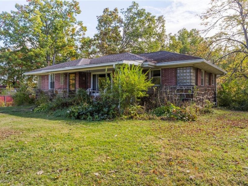 6565 McCartney Road, Lowellville, OH 44436 Photo 3