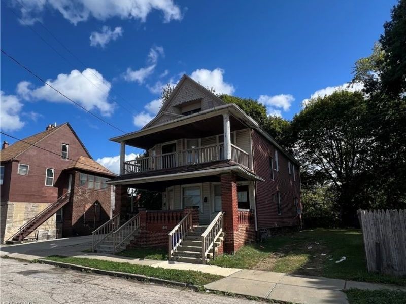 945 E 77th Street, Cleveland, OH 44103 Photo 2