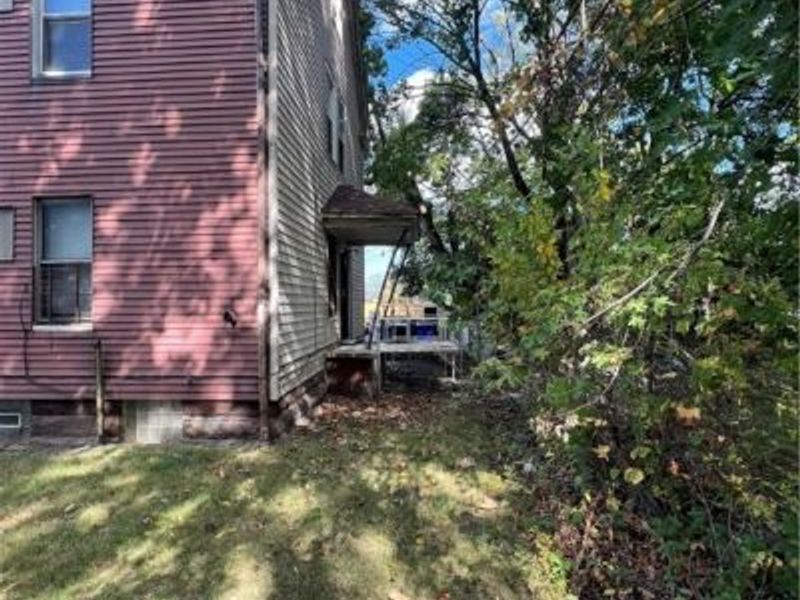 945 E 77th Street, Cleveland, OH 44103 Photo 8