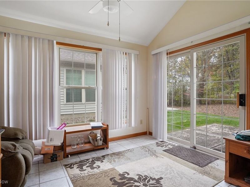 6695 Clingan Road, Unit 10, Poland, OH 44514 Photo 13