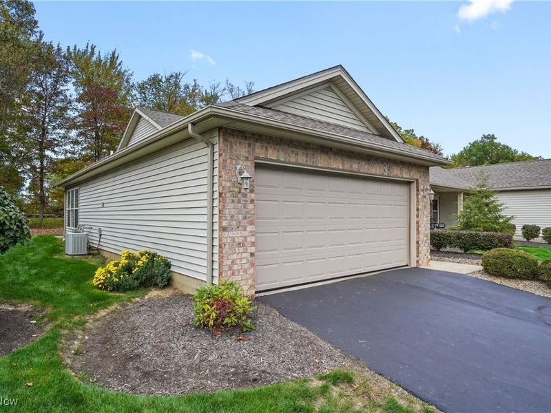 6695 Clingan Road, Unit 10, Poland, OH 44514 Photo 24