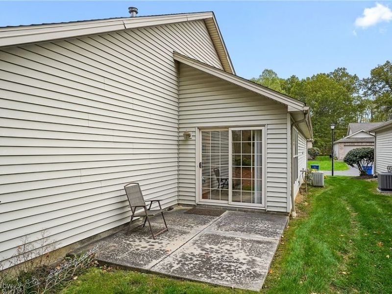 6695 Clingan Road, Unit 10, Poland, OH 44514 Photo 26