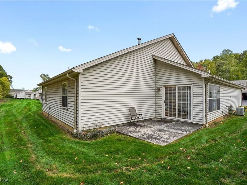 6695 Clingan Road, Unit 10, Poland, OH 44514 Photo 27