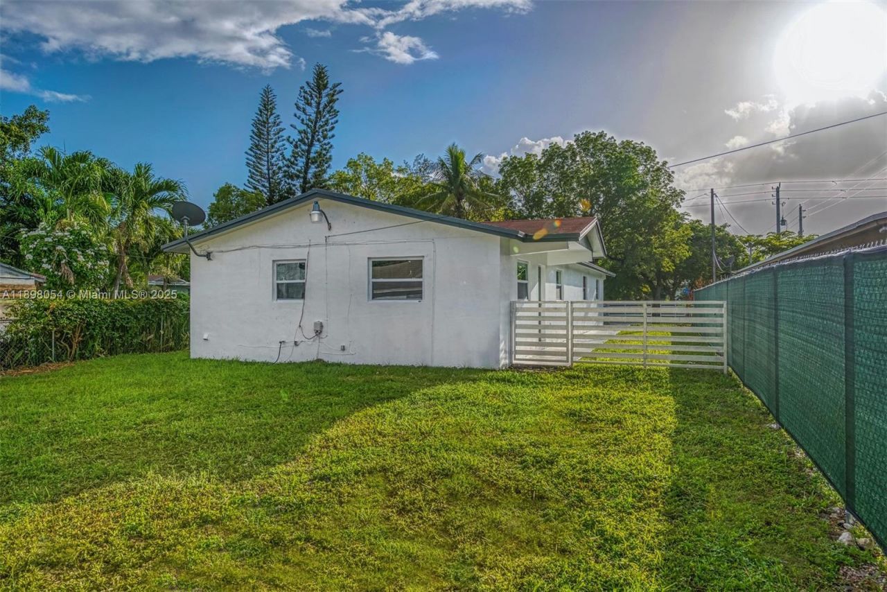 5037-5035 NW 5th Ave, Miami, FL 33127 Photo