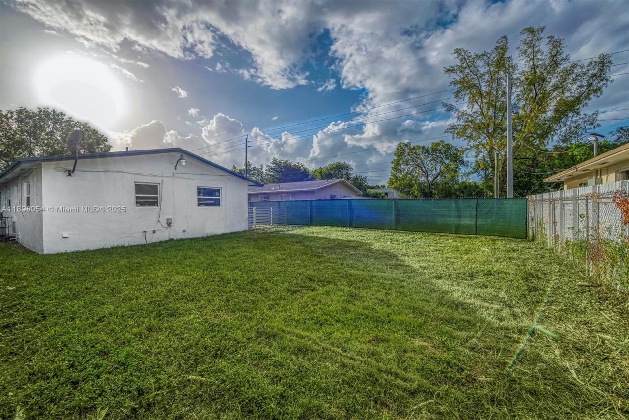 5037-5035 NW 5th Ave, Miami, FL 33127 Photo