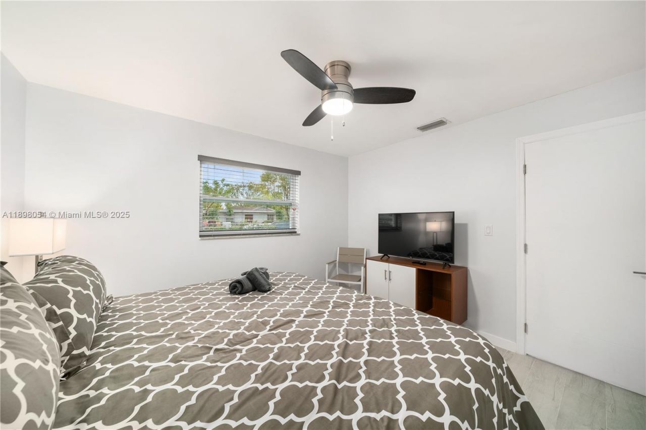 5037-5035 NW 5th Ave, Miami, FL 33127 Photo