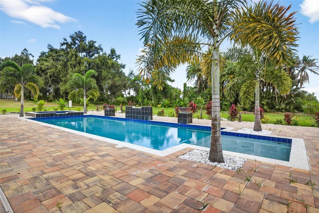 10908 Flint Estates Drive, Thonotosassa, FL 33592 Photo